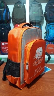 Mặt bên balô học sinh đẹp