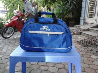 Công ty sản xuất túi xách thời trang