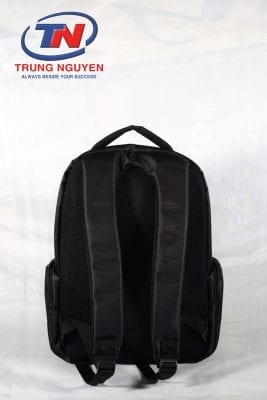Mặt sau balo laptop bền đẹp