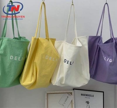 Túi xách vải có trọng lượng nhẹ, giá thành rẻ